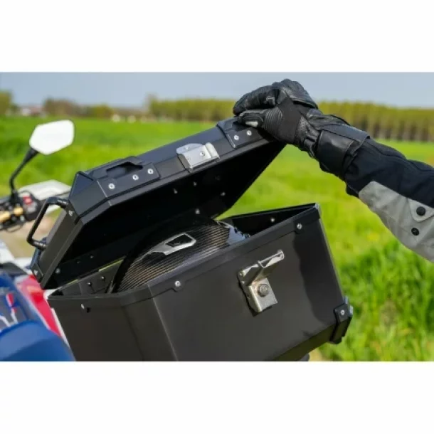 T-Box 45B, motorkerekpar hatso doboz - 45 liter - Fekete