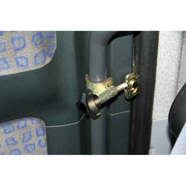 Additional truck door locks - Man TGA (03/99&gt;05/10), TGS, TGX (09/07&gt;08/14)