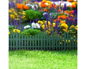 Garden border / fence