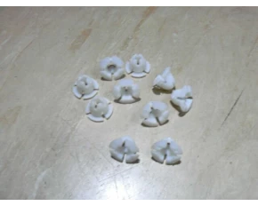 Clips fixare bara fata lateral Ford KA 96-