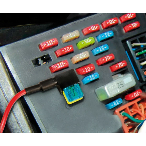 Gyors csatlakozó 2db kicsi lapos biztosítéknak 30+20A 12/24V - Újra csomagolt termék