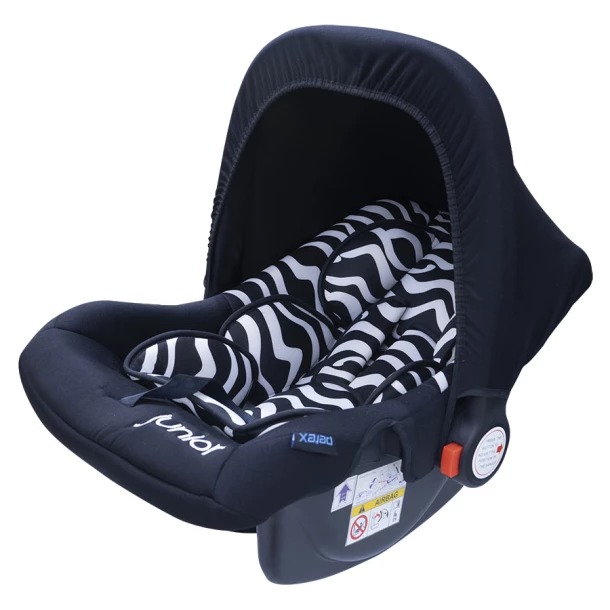 BAMBINI 941 Children's bucket seat ECE R44 / 04, 0-13 kg - Black/White